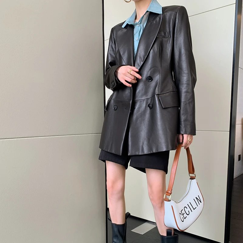 版型chao好巴黎设计新款绵羊皮收腰皮衣女真皮西装中长款外套