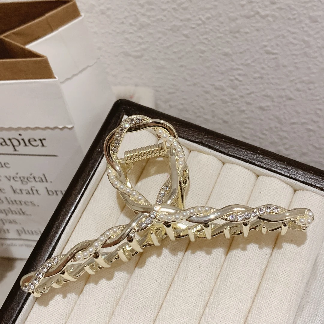 合金发饰 合金发饰水钻缠绕感合金爪夹高级感鲨鱼夹金属大号网红