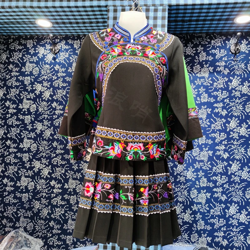 浪哨民族服饰立领双排弯黑色小鸟双花布依族女外衣2022年新款