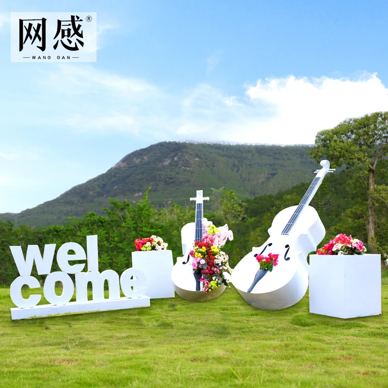 户外欧式仿真大提琴铁艺雕塑售楼部庭院花园草坪美陈创意装饰摆件