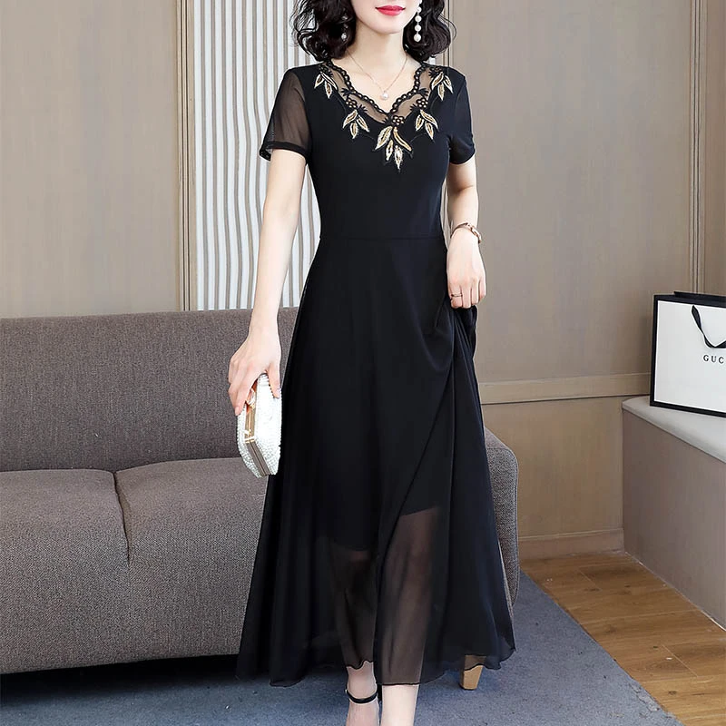 夏季短袖蕾丝连衣裙女长款2025新款收腰显瘦时尚气质修身网纱裙子