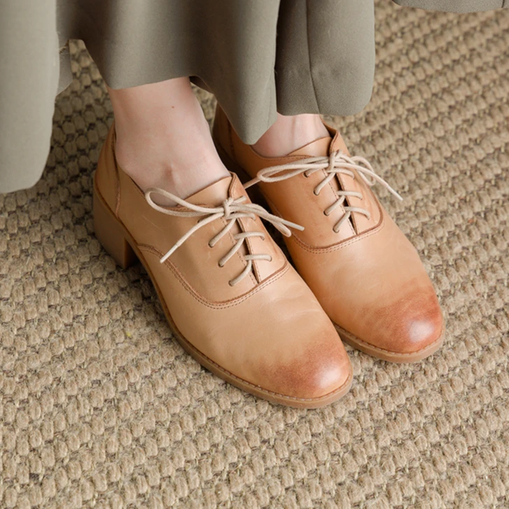 林印象自制法式复古深口系带单鞋学院风牛津鞋驼色牛皮圆粗跟女鞋
