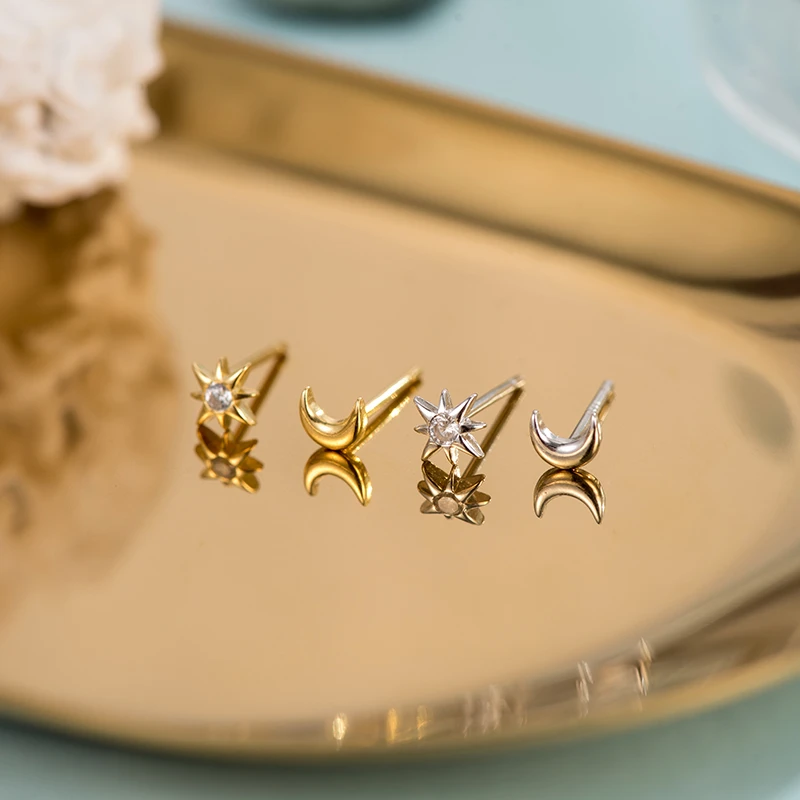 金美澳 925银合成锆石耳饰 星星月亮不对称饰品小众百搭日韩耳钉
