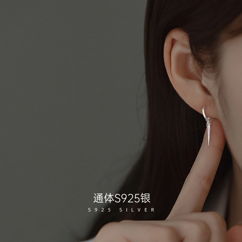 金美澳 925银耳饰 柳钉耳圈女2025高级感ins嘻哈网红耳饰爆款耳钉