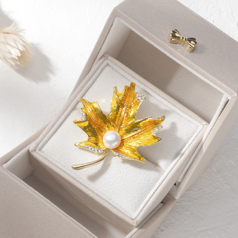 金枫叶胸针简约法式百搭潮外套别针气质胸花高端中式服装配饰时尚