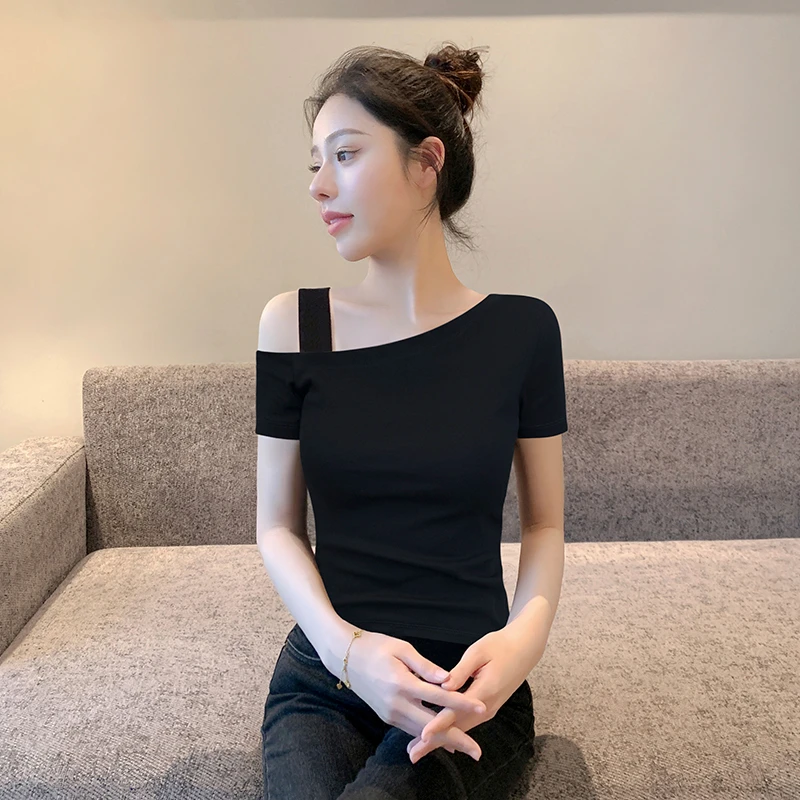 黑色斜领露肩短袖女款T恤洋气设计感修身小众穿搭新款打底衫