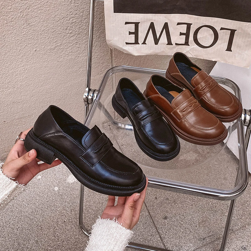 M42 妙侣软底轻奢2022年新款一脚蹬英伦风单鞋复古圆头皮鞋厚底