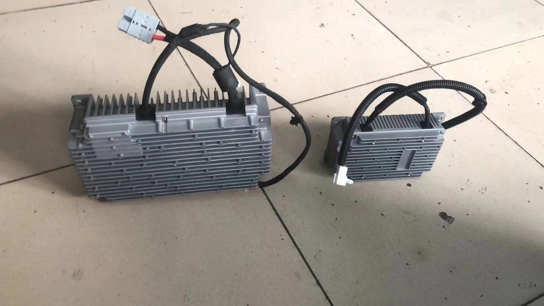 欧曼原厂逆变器电源插座点烟器