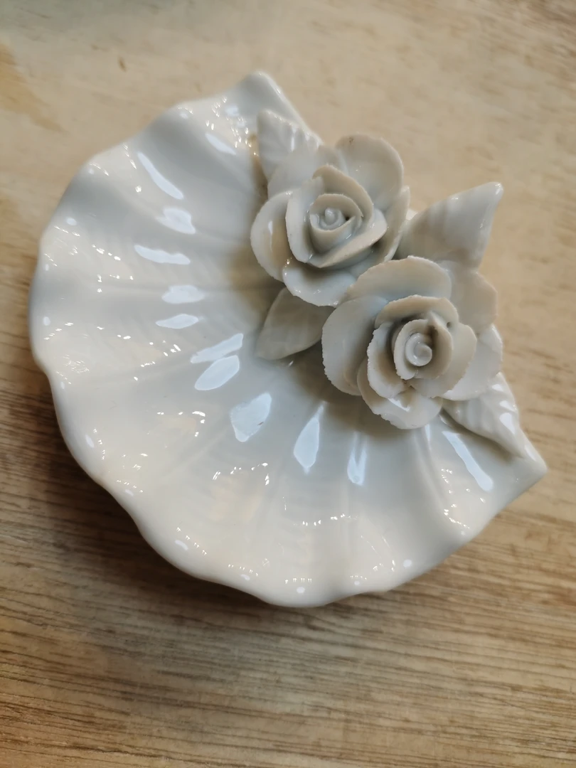 贝壳两朵大捏花小碟子