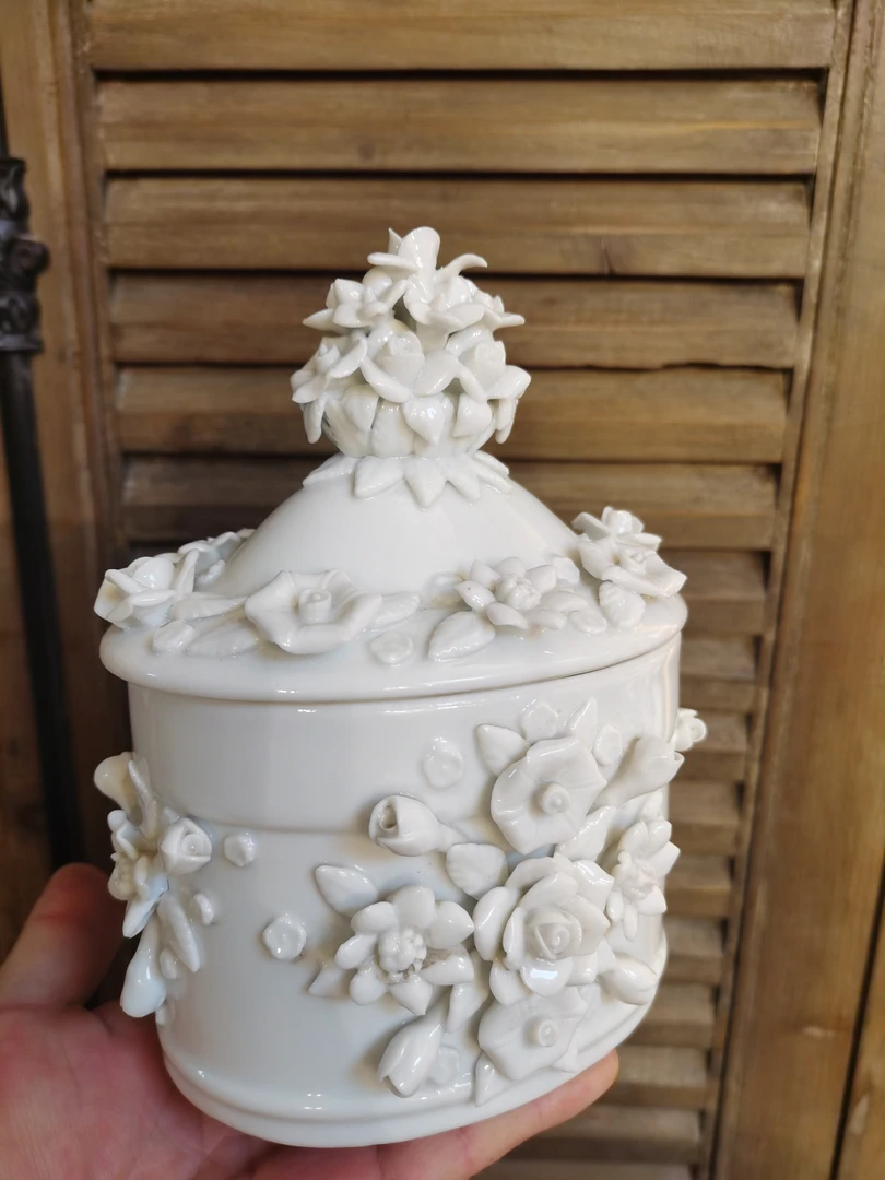 老货白瓷椭圆糖罐微瑕