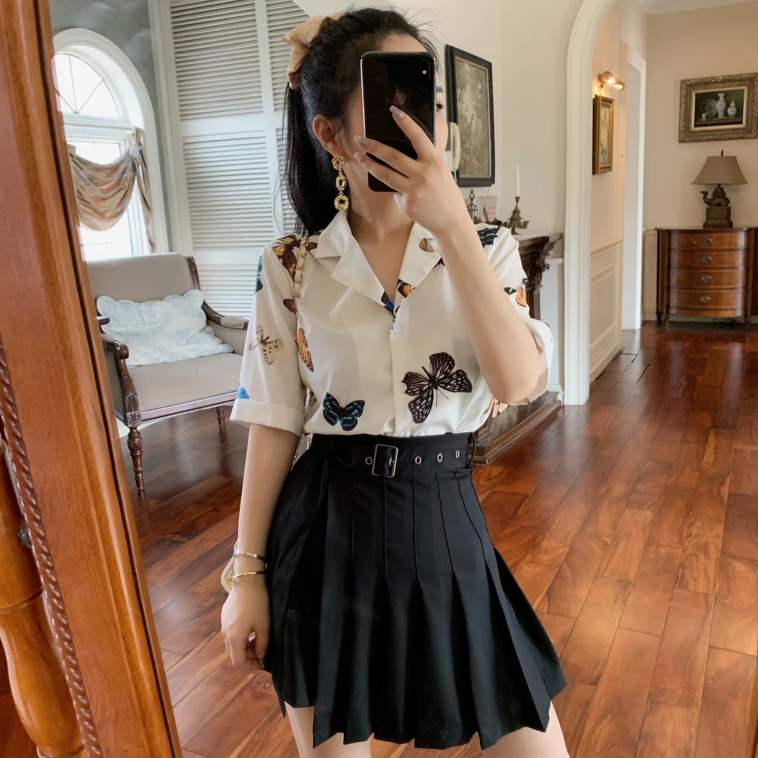 《清仓不退换默认微瑕》蝴蝶印花短袖衬衫