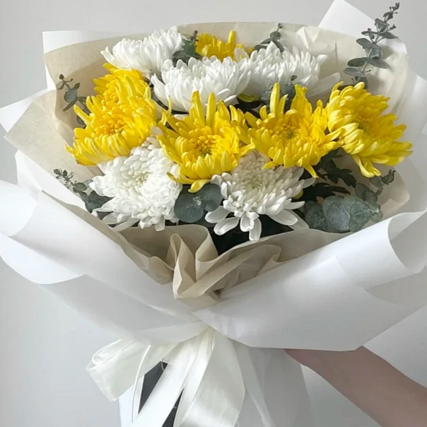 【黄白菊花】鲜切花基地直发|送包装纸|顺丰包邮|云南鲜花