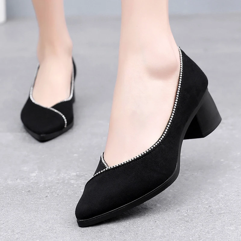 老北京布鞋女2025新款软底舒适上班工作鞋久站不累脚高跟职业单鞋