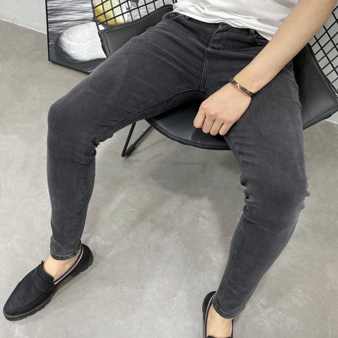 2025新款流行男士牛仔裤灰色韩版潮流修身小脚显瘦弹力九分长裤子