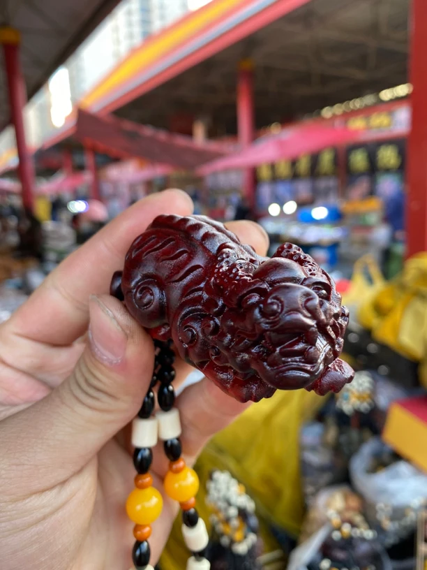 大叶紫檀精工创意貔貅