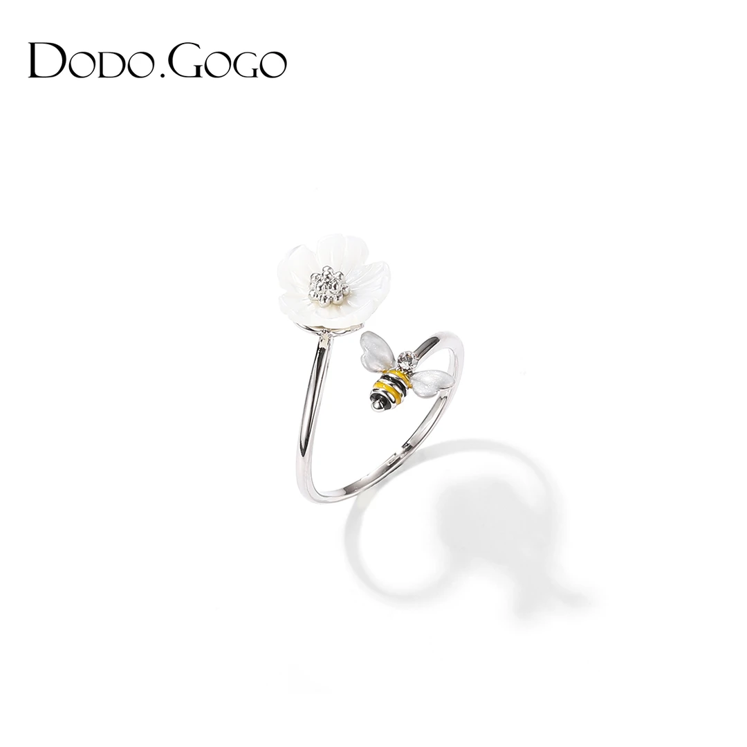 DODOGOGO 铜合金合成锆石戒指 小雏菊蜜蜂开口戒指个性时尚食指戒