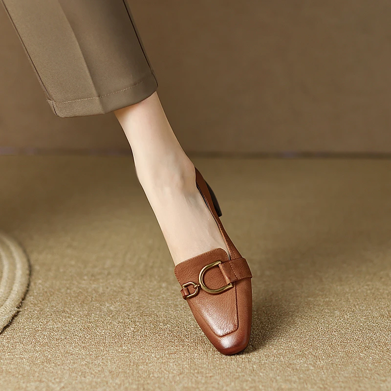 跟高4公分 2022年软底单鞋方头中跟复古棕色时尚百搭女士鞋子粗跟