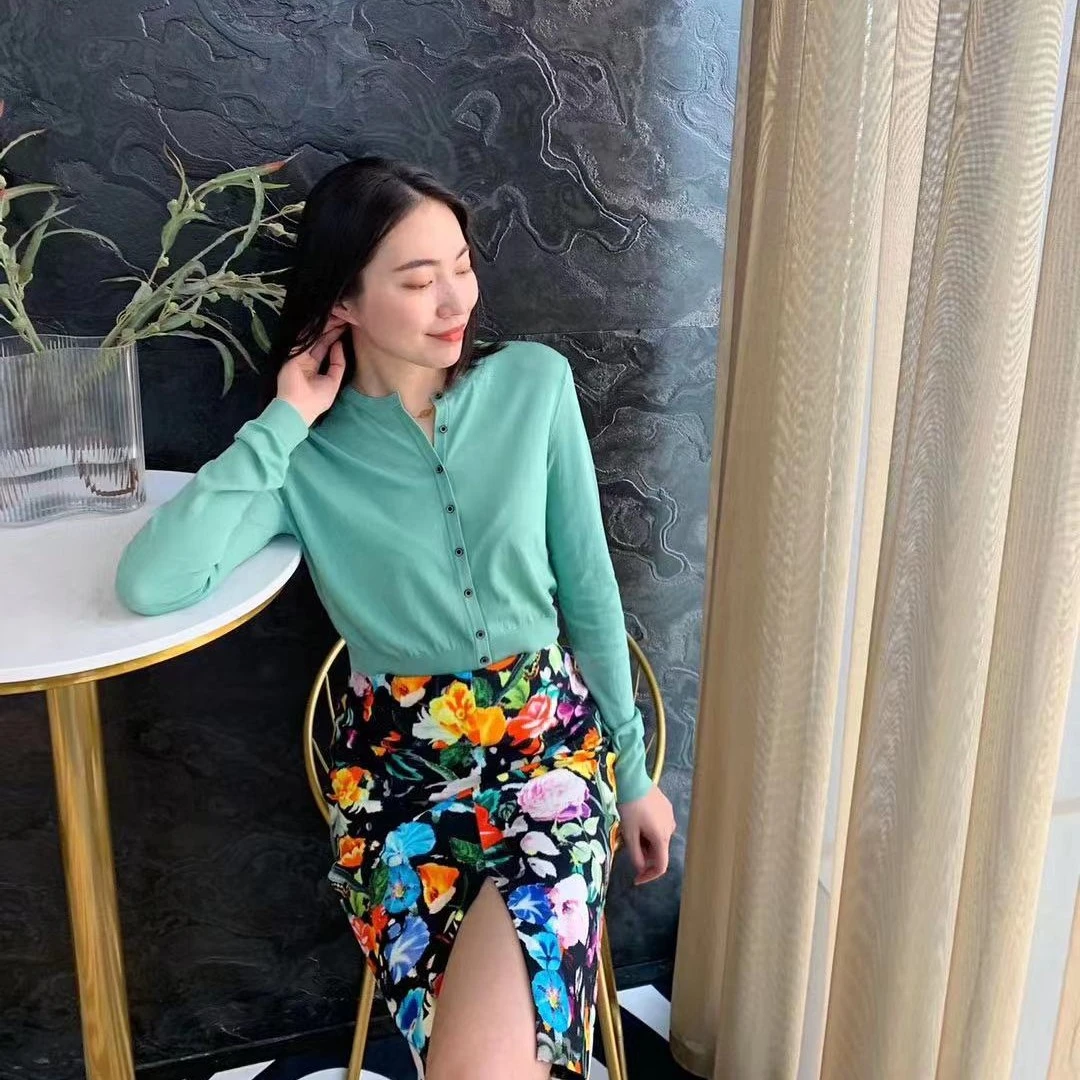 阿玛施/AMASS 经典气质纯色网红圆领长袖防晒针织女开衫 5499102