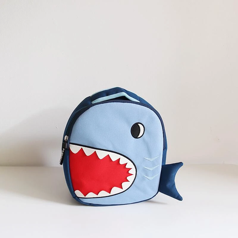 儿童书包男童幼儿园小班宝宝背包超萌2岁男宝卡通防走失可爱鲨鱼