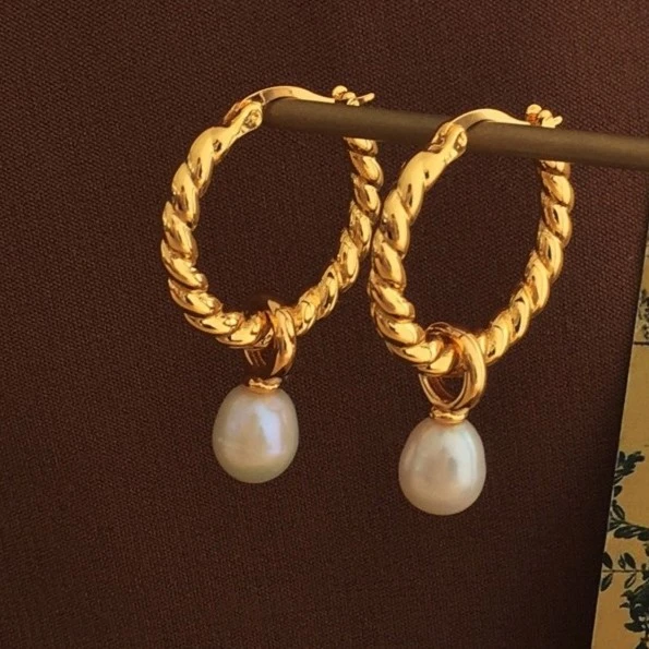 铜合金耳饰 复古法式麻花耳圈网红珠珠耳环高级感精致耳饰气质