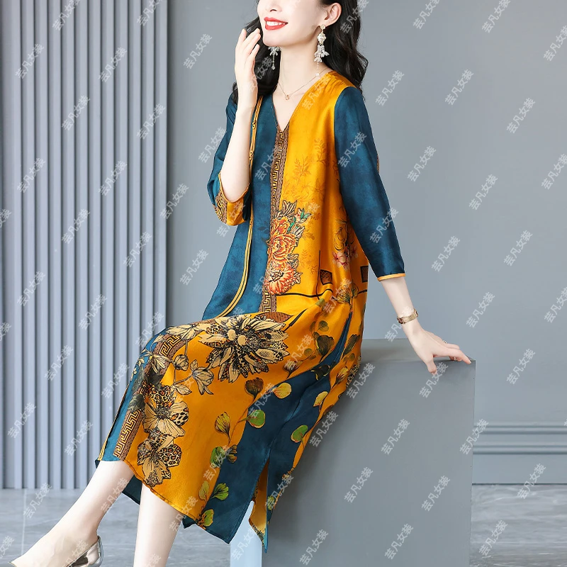 真丝连衣裙2025秋季新款高级感桑蚕丝印花裙奢华大牌V领气质裙