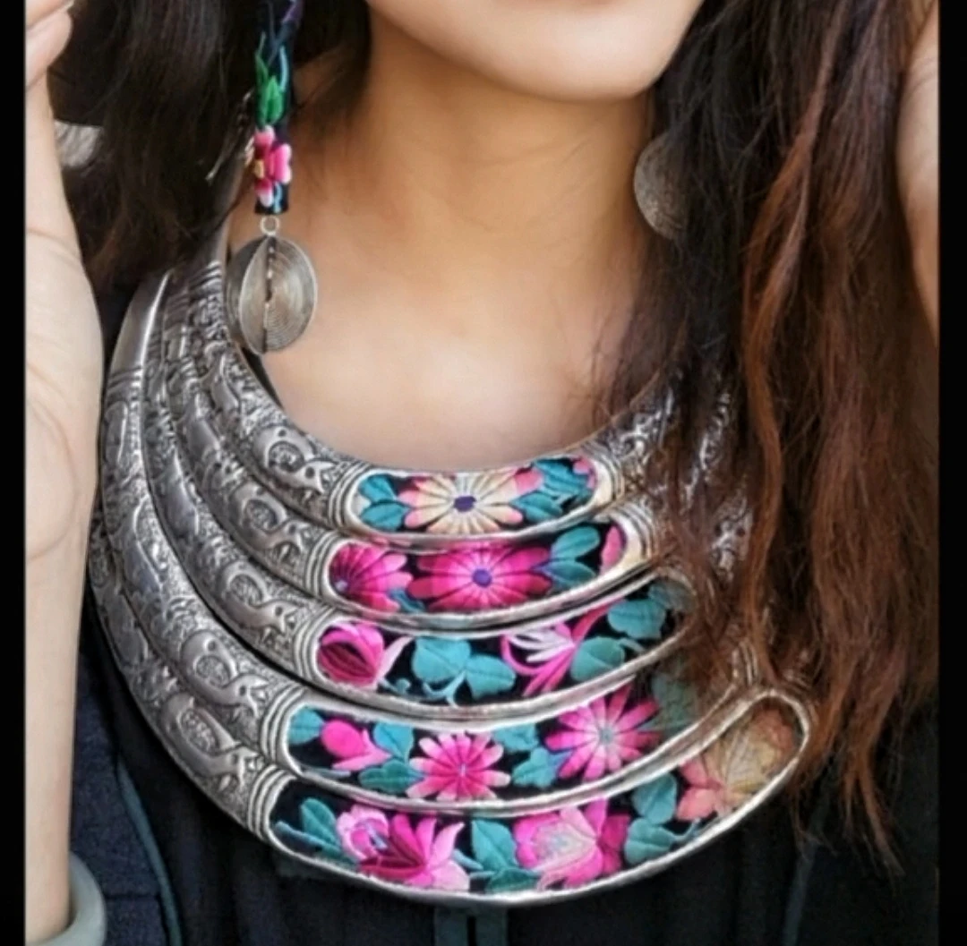 民族风特色手工苗银老绣项圈