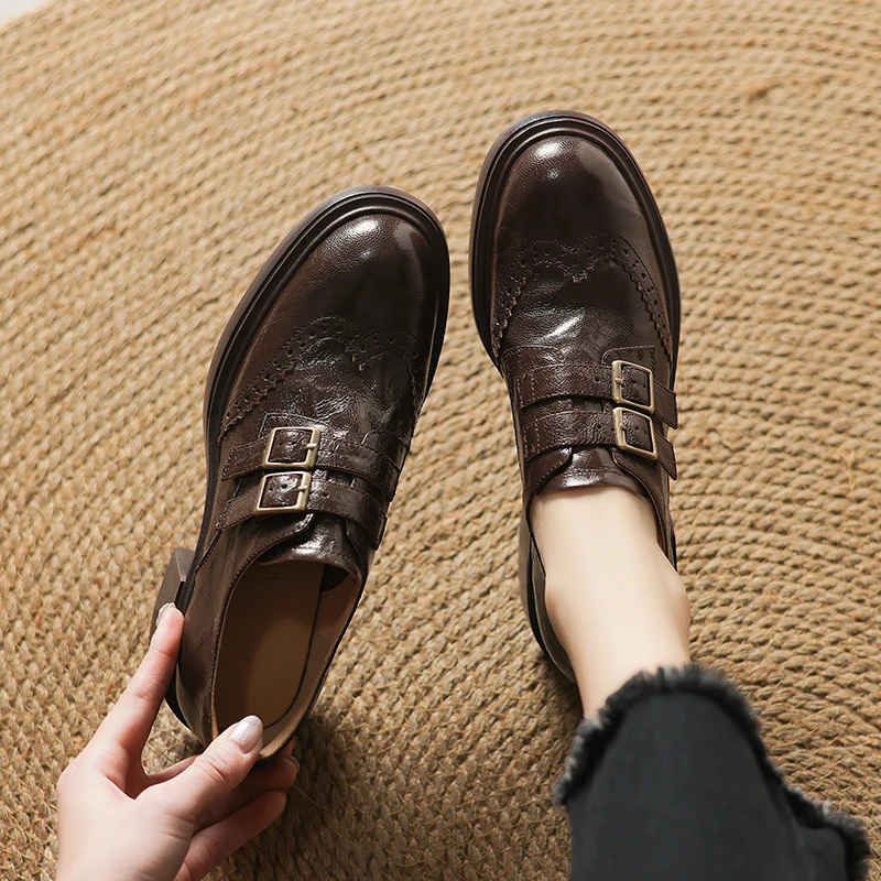 34-40码|5cm粗跟|黑/棕|陈摸鱼圆头复古雕花英伦风一字扣乐福鞋春