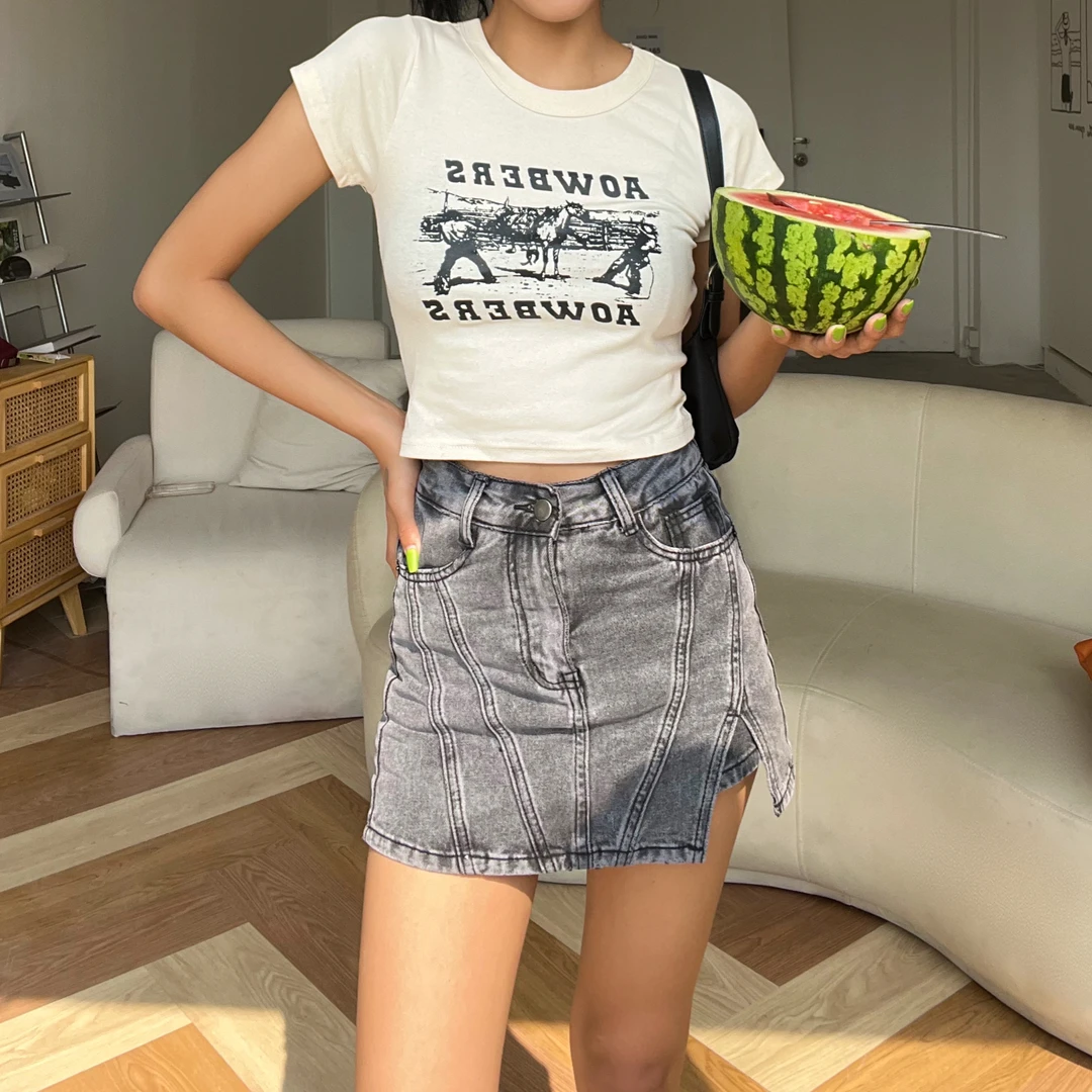 A字包臀侧开叉牛仔短裙
