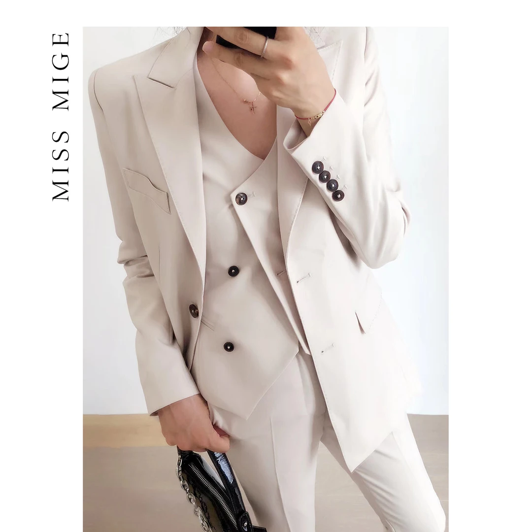 V273西装套装女高级感上衣小西服职业装三件套气质正装