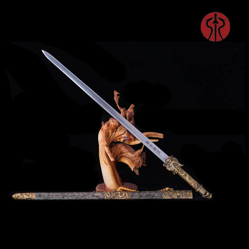 龙泉宝剑厂【鱼皮龙王剑】鱼皮外鞘千层钢手工打磨未开收藏佳品