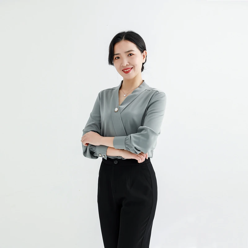 【断码特惠】新款轻奢V领珍珠扣衬衫女士气质时尚通勤休闲衬衣C2214