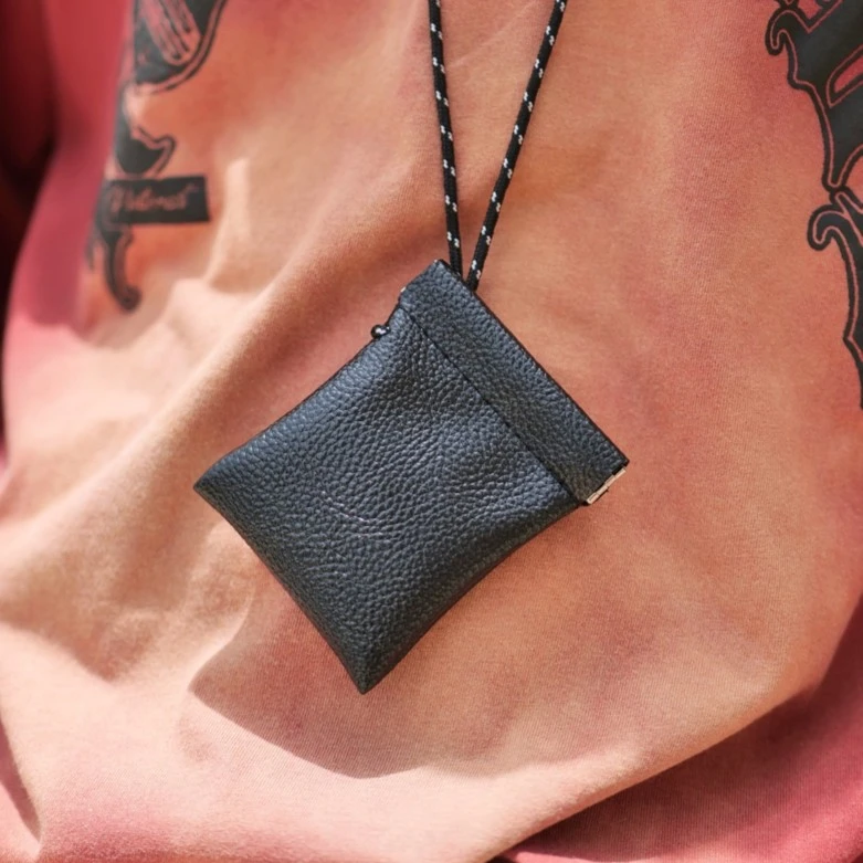 灵魂对撞SoulCollision日系复古挂脖airpods耳机包PU皮革百搭卡包