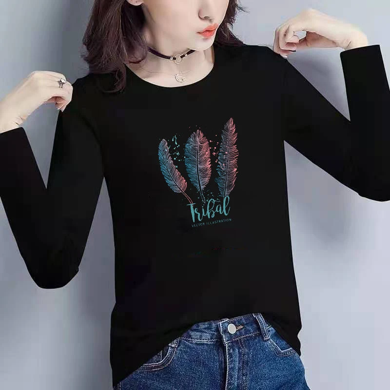 2022新款长袖圆领t恤女宽松春秋新款圆领印花简约打底衫女上衣