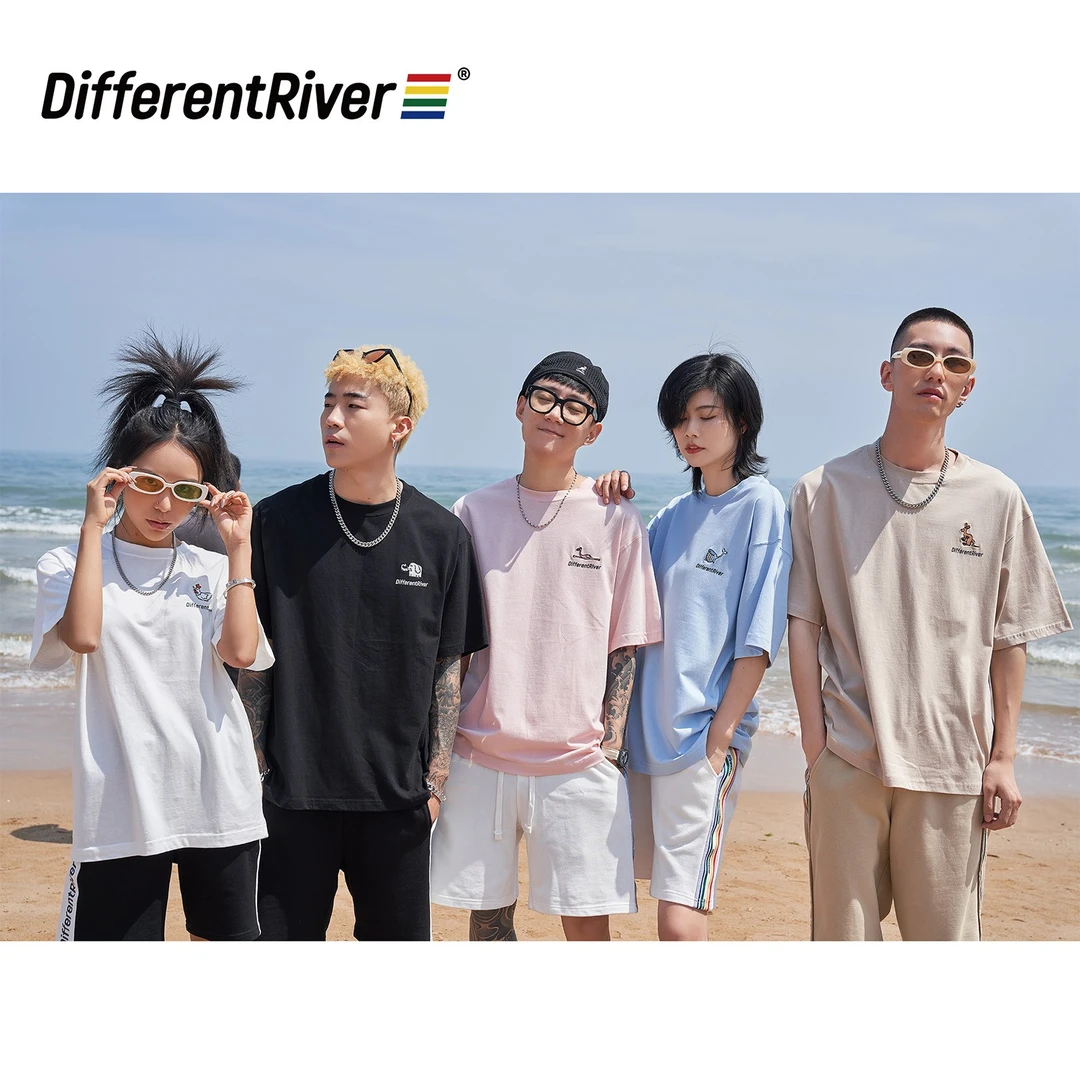 DifferentRiver夏季【乐园】品牌元素款-卡通刺绣轻薄圆领棉T恤