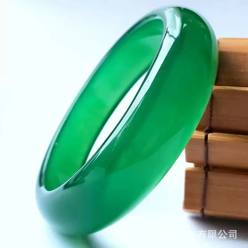 玉髓手镯，浅绿，镯子，绿色，女款菠菜绿妈妈精美素款百搭冰透