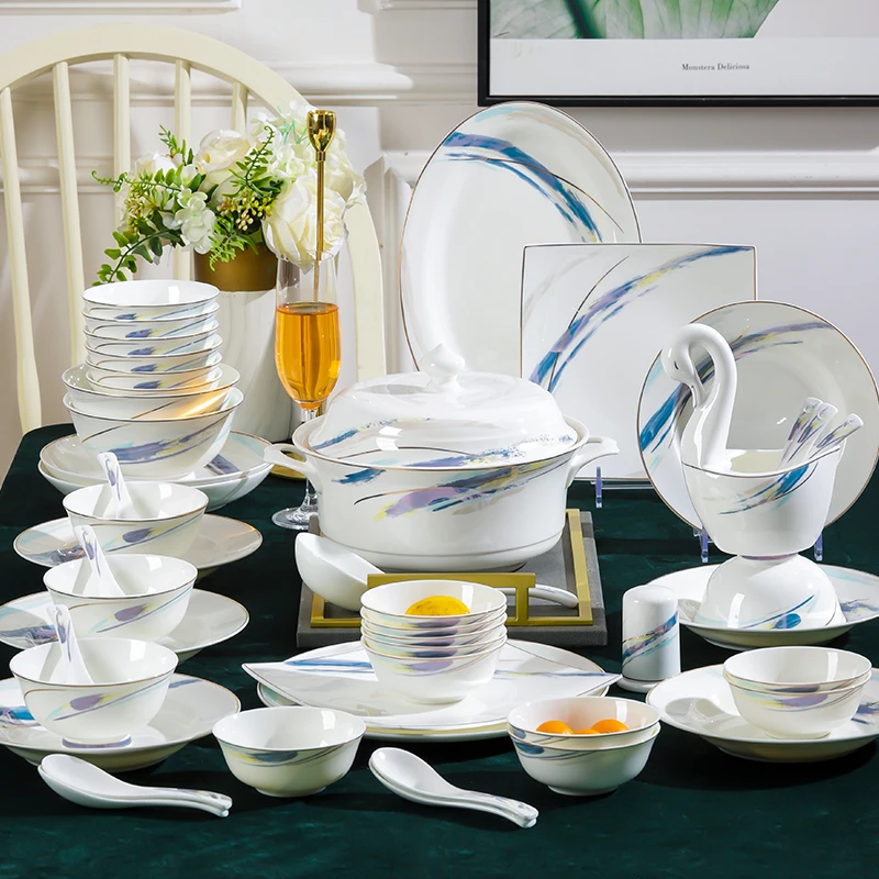 【青山专享    心雨雅致系列】景德镇骨瓷餐具套装碗碟盘釉下彩餐具