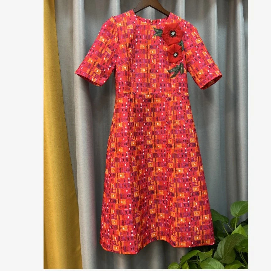 欧名媛钉珠绣花时尚大气明媛连衣裙