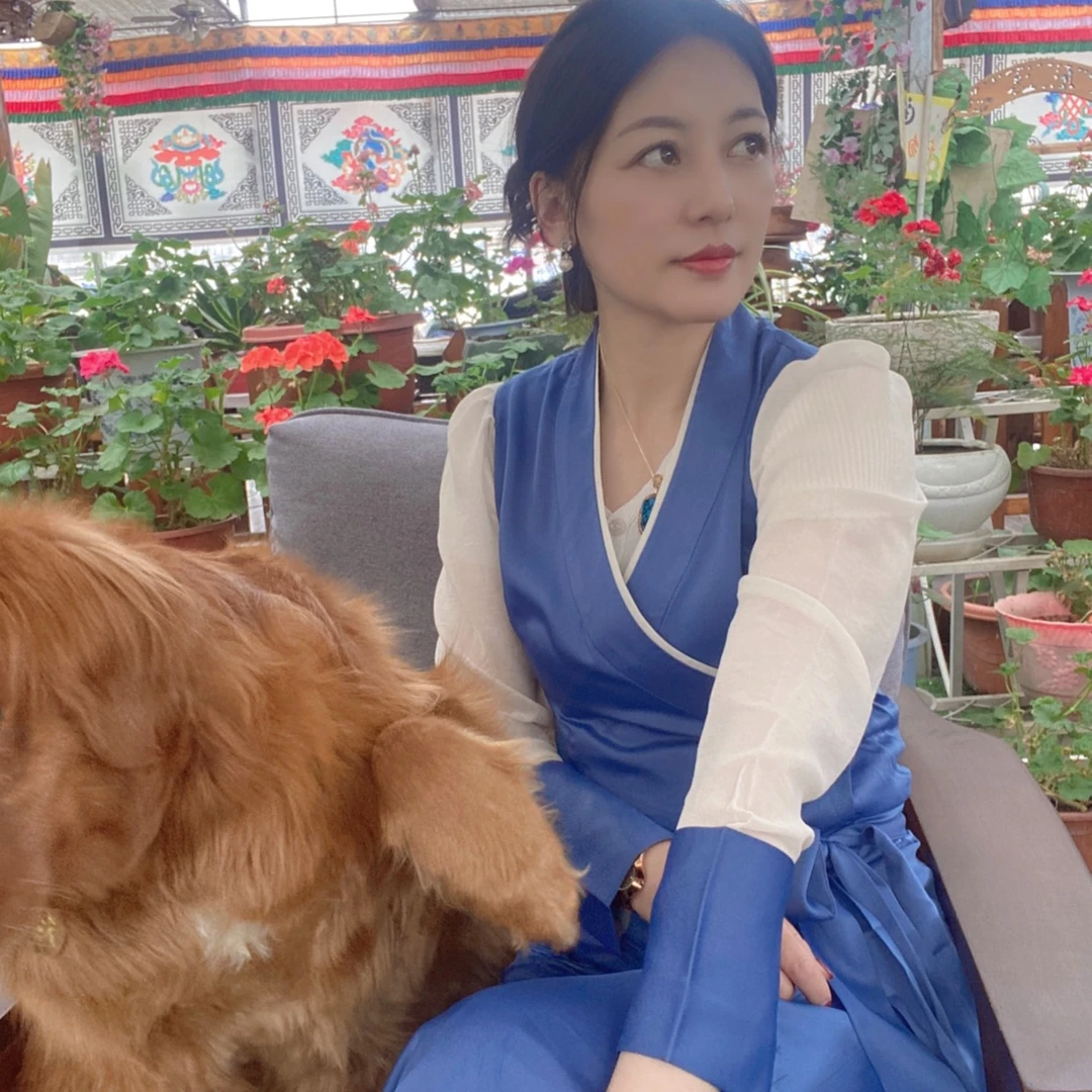 贡珍衣勒翁西藏服