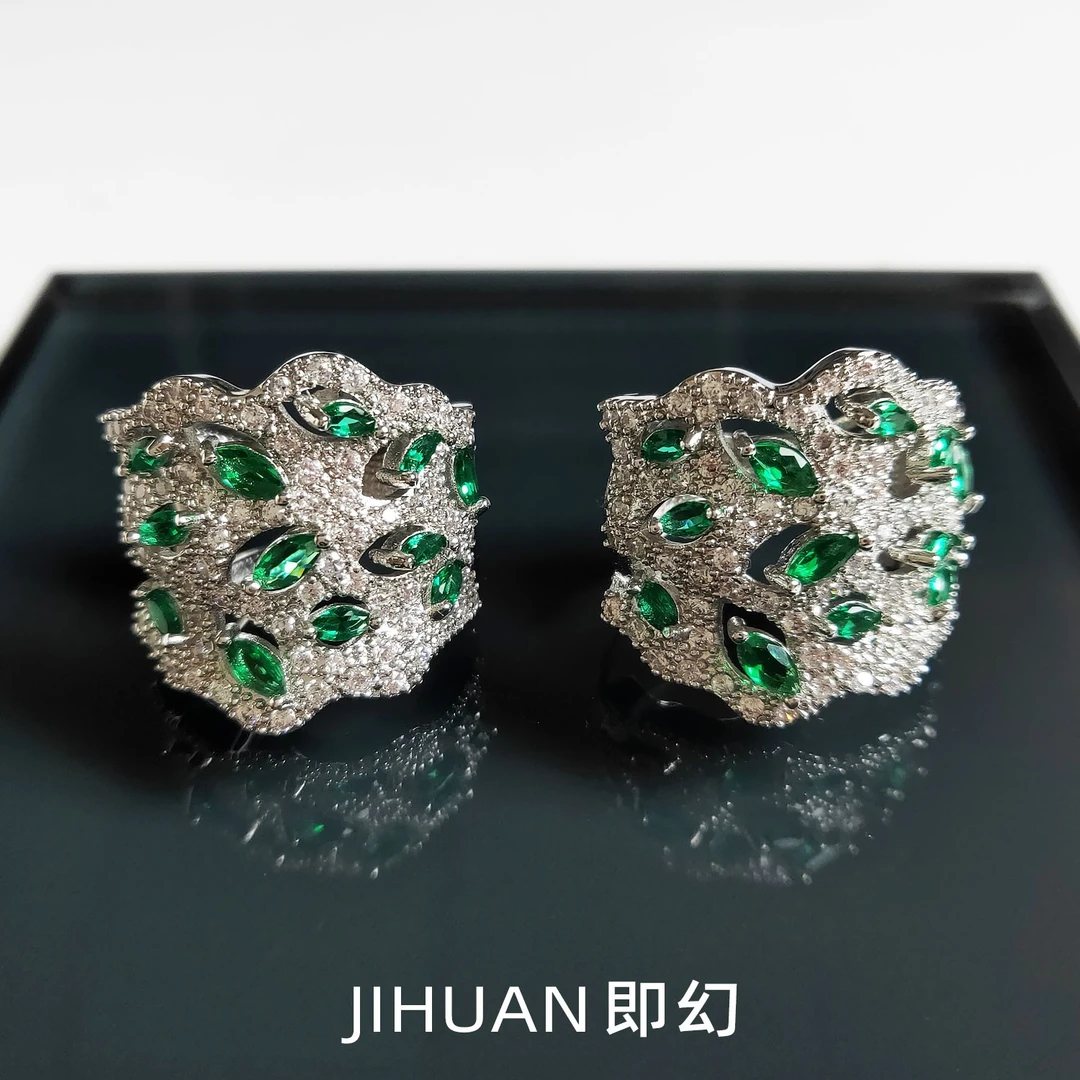 即幻 铜合金合成锆石耳饰 ♦秋水莲蓬  欧风设计款轻奢耳环A-5559