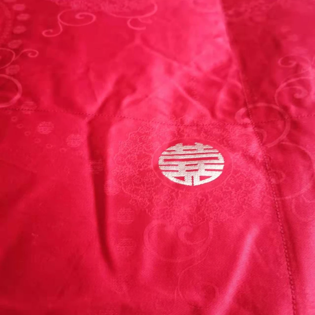 现场充绒99白鹅绒吊吊绒大红烫金双喜结婚被加厚保暖被羽绒被婚庆