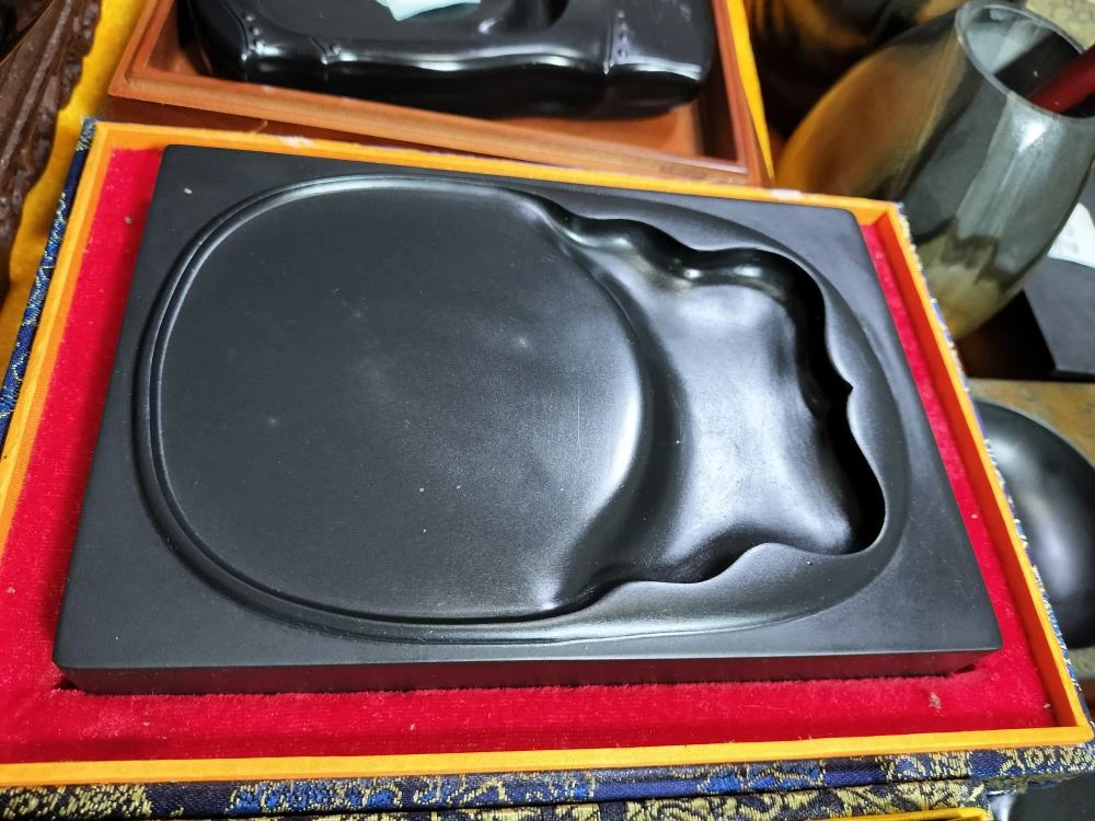 歙砚砚台，黑龙潭8寸长宽带19.5/13/2.8厘米