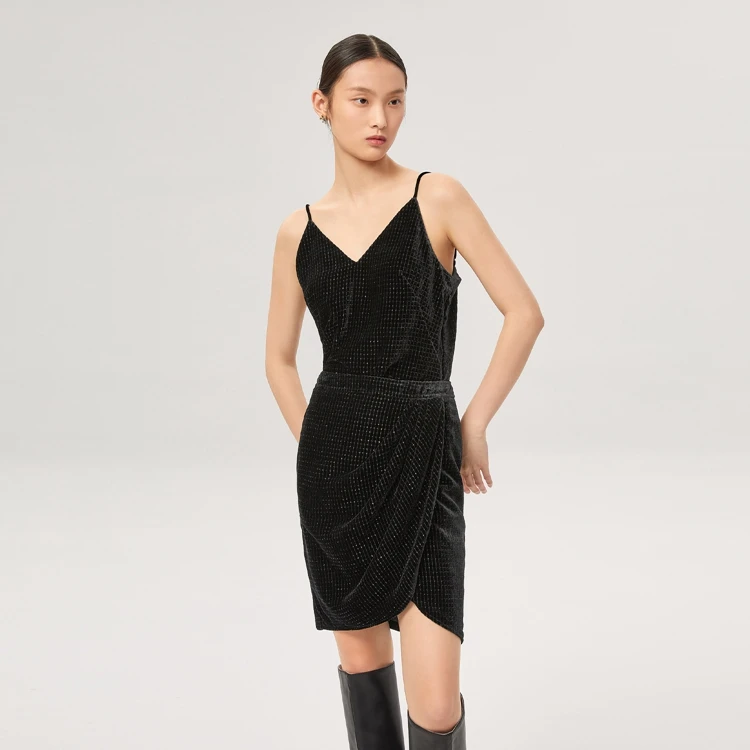 OVV新款优雅时尚性感进口闪光丝绒面料V领吊带衫GUADJ31101A