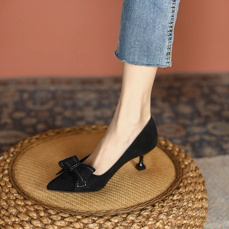 气质蝴蝶结黑色磨砂绒高跟鞋女2024年新款细跟单鞋女百搭浅口中跟