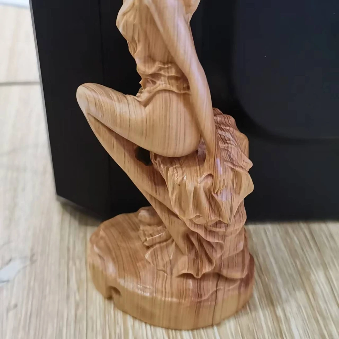 太行柏木女神木雕工艺品