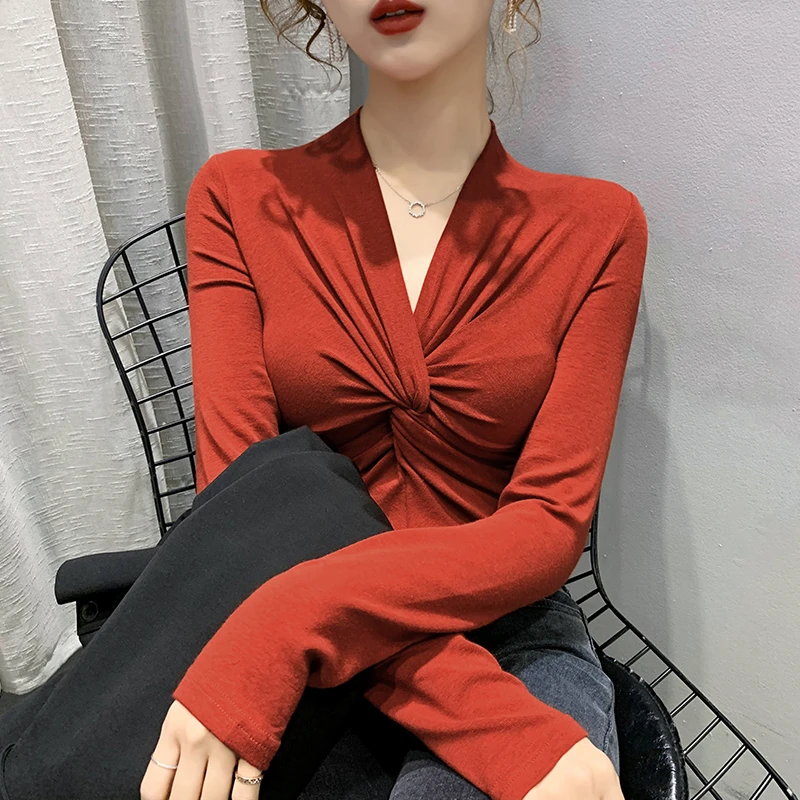 v领长袖t恤女修身初秋新款洋气打底衫别致纽扣设计感上衣时尚百搭