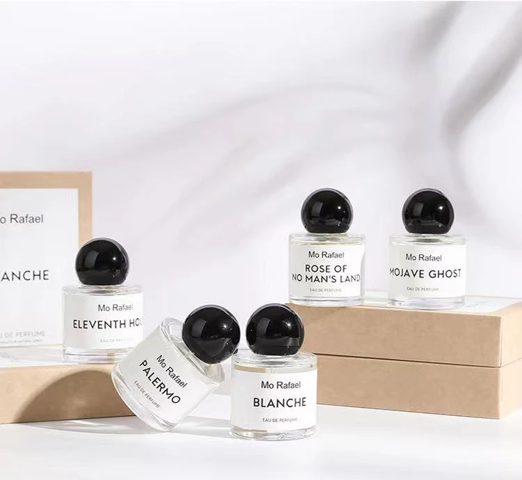 摩拉菲尔无人区玫瑰香水