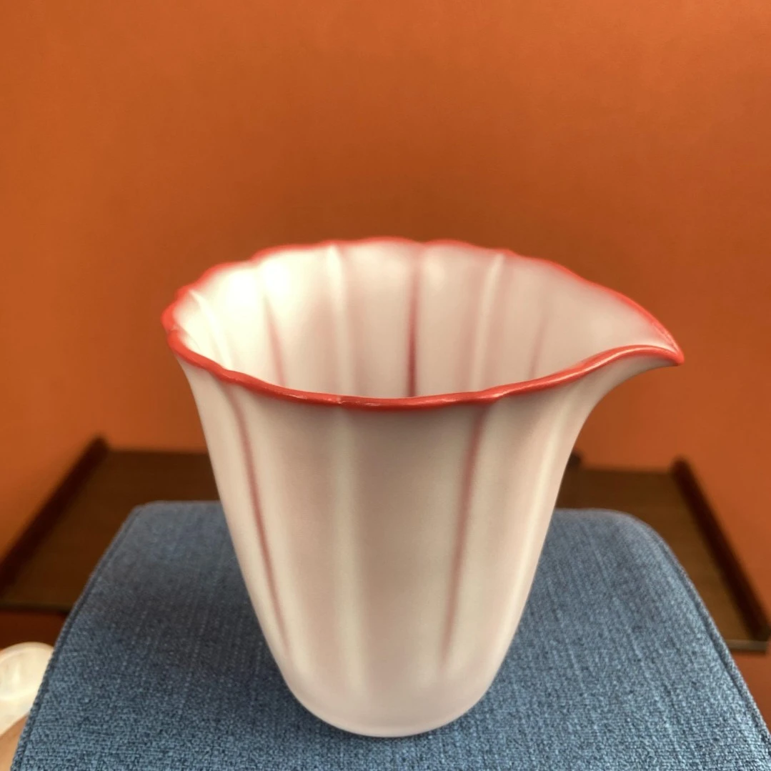 水粉猪油冻花口公道杯