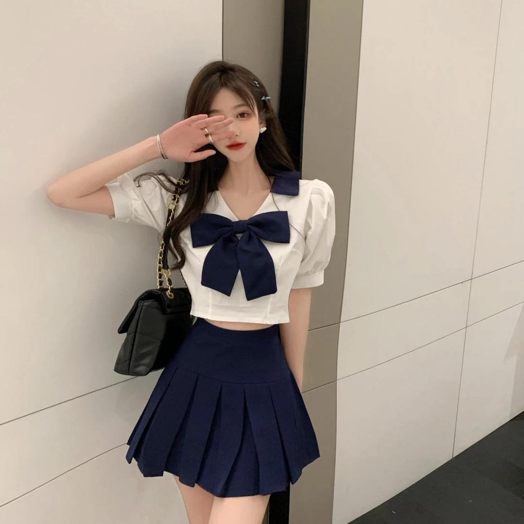 【依奢女装】2023夏季新款甜美蝴蝶结泡泡袖衬衫上衣短款jk