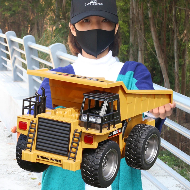 汇纳制作无线遥控自卸车玩具车男孩功能模型电动翻斗车合金卡车
