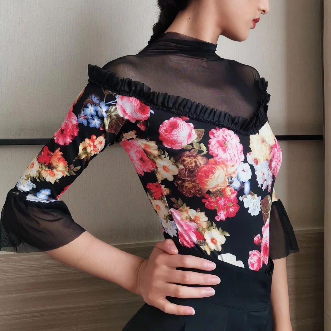 WIN2022舞服百花齐放红色、蓝色